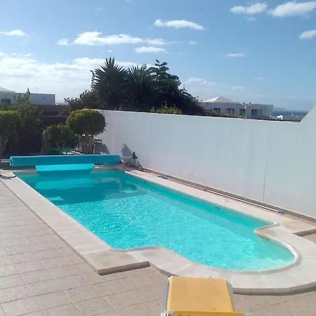 Villa Playa Blanca Sleeps 12 Pool Wifi