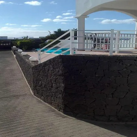 Villa Playa Blanca Sleeps 12 Pool Wifi