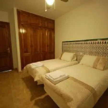 Playa Blanca Sleeps 12 Pool Wifi