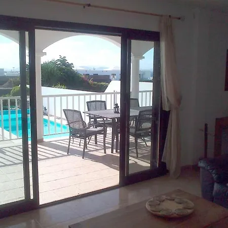 Playa Blanca Sleeps 12 Pool Wifi *